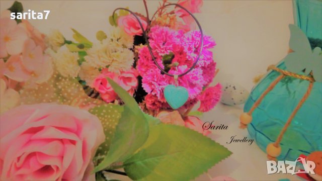 Дамско колие със сърце от тюркоаз и черна кожена верижка, снимка 4 - Колиета, медальони, синджири - 16486374