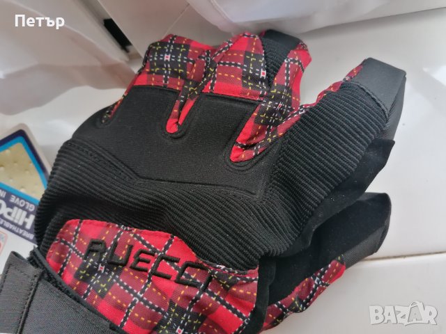 Продавам нови качествени сноубордистки ръкавици с вградени протектори XL , снимка 5 - Ръкавици - 44080474