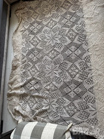 плетена на 5 куки покривка  2метра, снимка 3 - Покривки за маси - 51003070