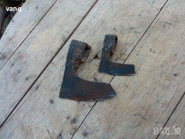 Лот брадви, снимка 1