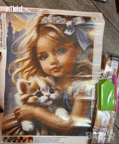 Нежно дете момиченце с коте 5D гоблен диамантен картина мозайка за направа по схема с камъчета, снимка 2 - Гоблени - 49293939