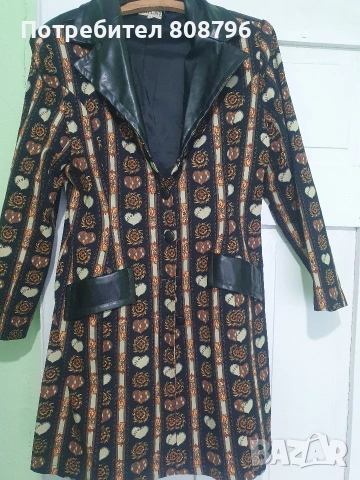 Подарявам дамски връхни дрехи , снимка 6 - Палта, манта - 53498106