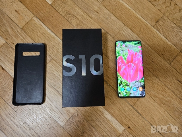 Смарт телефон Samsung Galaxy S10 dual sim 128gb Телефона работи отлично. Има забележка  