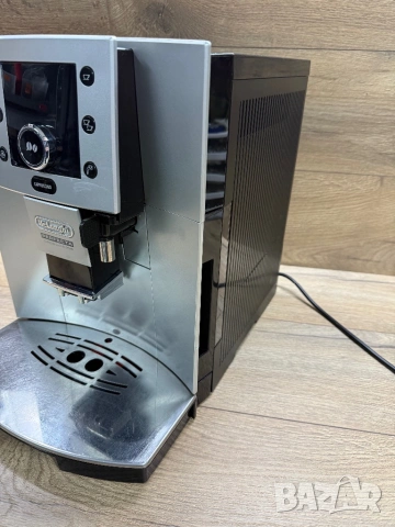 Кафемашина Delonghi Perfecta cappuccino Type: ESAM5500.S EX:2, снимка 4 - Кафемашини - 53173476