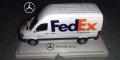 Mercedes Benz Sprinter FedEx - Мащаб 1:43, снимка 1 - Колекции - 39036630