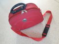 Червена чанта с огледалце, снимка 1 - Чанти - 27279993
