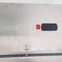 Професионален хладилник EKU, снимка 5 - Обзавеждане на кухня - 44061138