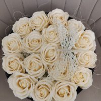 Кутия с ароматни сапунени рози , снимка 2 - Романтични подаръци - 39605764