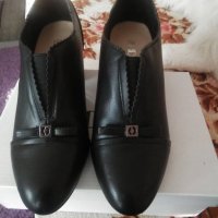 Обувки, снимка 1 - Дамски обувки на ток - 38050281