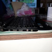 Acer Aspire One , снимка 4 - Лаптопи за дома - 38138394