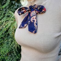 Сладурска блуза в бежово, универсален размер, снимка 1 - Блузи с дълъг ръкав и пуловери - 26715033