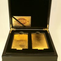 2 броя Златни карти в луксозна кутия, снимка 1 - Карти за игра - 27066453