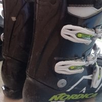 Ски обувки Nordica 26.5, снимка 2 - Зимни спортове - 43788023