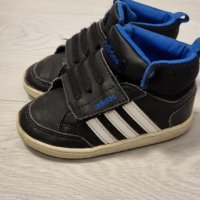 Adidas , снимка 3 - Детски маратонки - 35571030