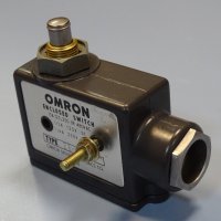 изключвател Omron ZE-Q-G Enclosed Switch Plunger 15A, снимка 6 - Резервни части за машини - 43861876