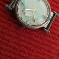 часовник  Pierre Valentin quartz, снимка 1 - Антикварни и старинни предмети - 32415595