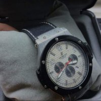 Уникален дизайнерски елегантен стилен и марков часовник, снимка 2 - Мъжки - 32363155