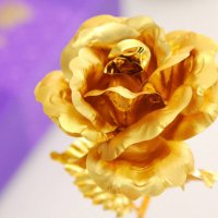 Златна роза 24К + подаръчна кутия , снимка 2 - Романтични подаръци - 28011081