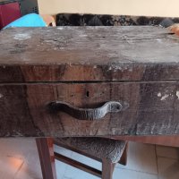 Дървен пътнически куфар , снимка 7 - Антикварни и старинни предмети - 43188270