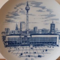 Немска порцеланова чиния за стена кобалт с кутия Валендорф 1970 г, снимка 2 - Антикварни и старинни предмети - 43734604