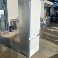 Чисто  нов хладилник за вграждане Bauknecht 193 см, снимка 5 - Хладилници - 43983246
