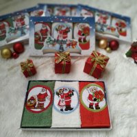 Коледни подаръчни комплекти с три памучни кърпи и кутия, снимка 2 - Хавлиени кърпи - 35011449