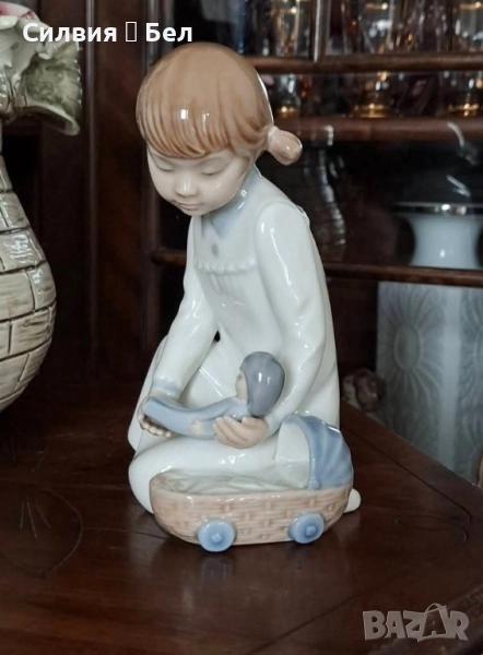 Порцеланова фигура "Момиченце с количка и кукла- бебе" – Nao by Lladro, Испания, 1977 г., снимка 1