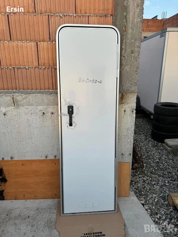 Оригинална алуминиева врата за Кемпер  Чисто нови (Имам налични още бройки), снимка 1