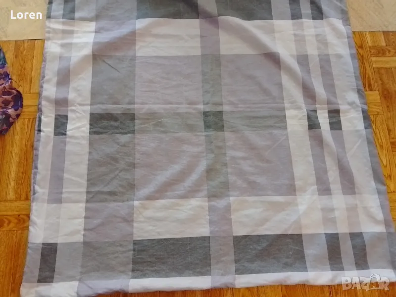 Голяма квадратна калъфка на каре в сиво и бяло с цип, снимка 1