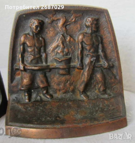  2 бр. тежки чугунени ограничители за книги релефна сцена bookend, снимка 1