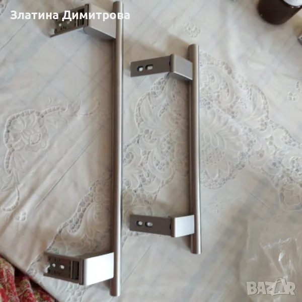 Метални дръжки за комбиниран хладилник с фризер Liebherr, снимка 1