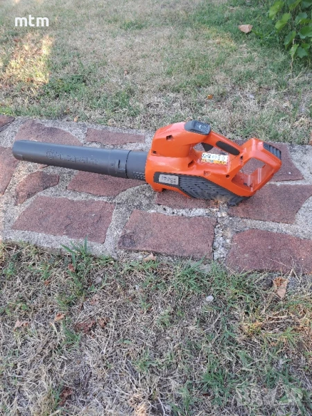 акумулаторна духалка husqvarna , снимка 1