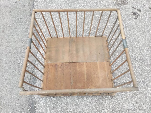 Продавам много стара детска дървена кошарка, снимка 2 - Кошарки - 34816562