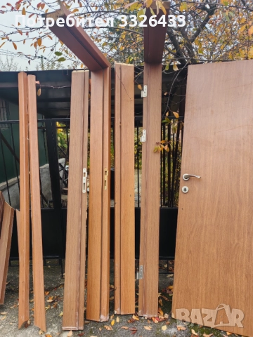 Интериорна дървена врата с 2 каси и лайстни , снимка 4 - Интериорни врати - 52376473