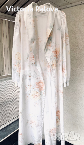 Скъп луксозен халат/пеньоар  LIBELLE  MACO-FROTTIER Австрия, снимка 2 - Други - 44856919