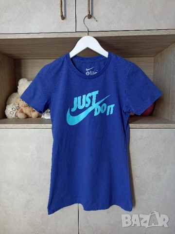 Дамска тениска Nike