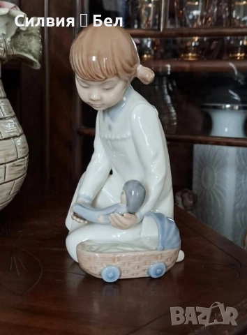 Порцеланова фигура "Момиченце с количка и кукла- бебе" – Nao by Lladro, Испания, 1977 г.