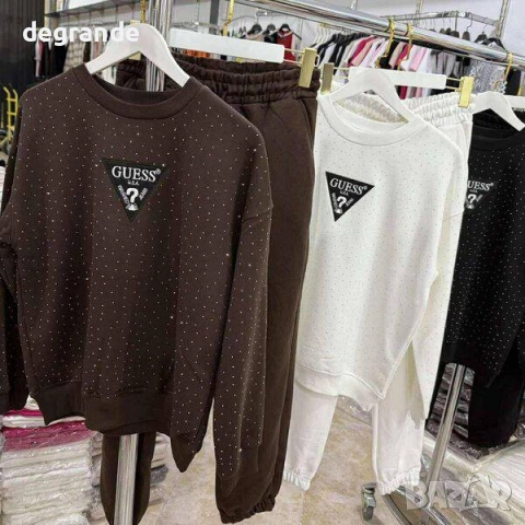 Памучен комплект Guess с блестящи камъчета , снимка 2 - Спортни екипи - 52543095