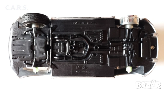 2005 Infinity FX45 Maisto - Мащаб 1:24, снимка 8 - Колекции - 53521832