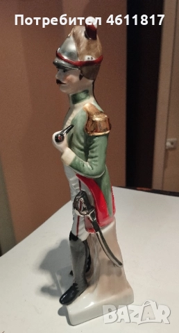 Порцеланова фигура Войник, снимка 3 - Колекции - 51933998