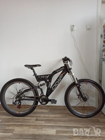 26" CROSS T-REX, Мекица, Заден амортисьор, Дискови спирачки