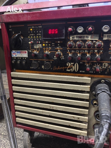 Продавам италиански заваръчен апарат AC DC, снимка 17 - Други машини и части - 53473002