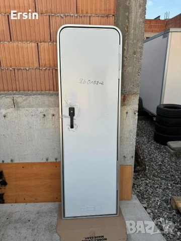 Оригинална алуминиева врата за Кемпер  Чисто нови (Имам налични още бройки)