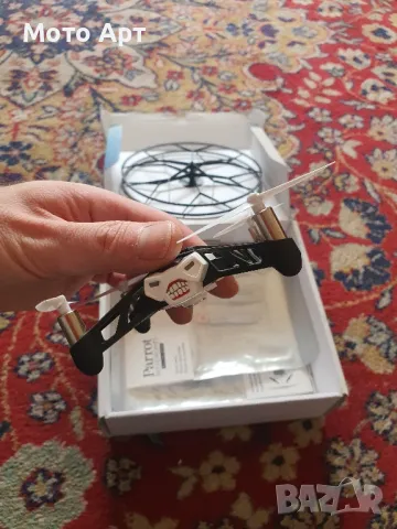 Дрон Мини Parrot Minidrones Rolling Spider, снимка 4 - Дронове и аксесоари - 48727541