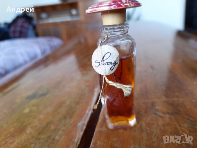 Стар одеколон Furong, снимка 2 - Други ценни предмети - 36626822