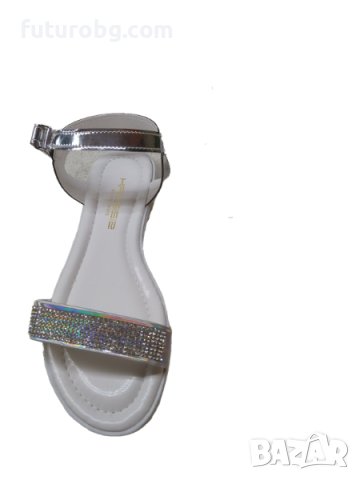 Сребристи сандали за момиче с лепенки, снимка 3 - Детски сандали и чехли - 37223673