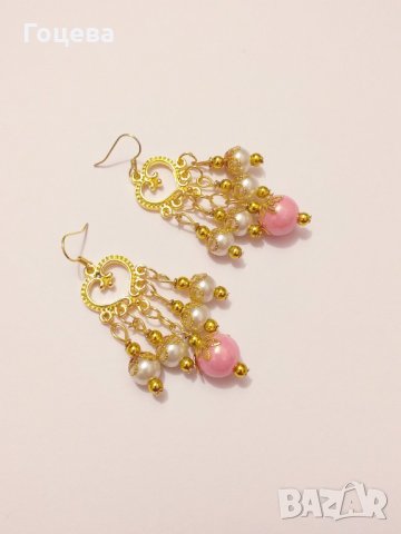 Прекрасни Барокови обеци с розови и бели перли и изящни орнаменти в цвят Злато, снимка 3 - Обеци - 28087473