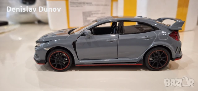 Honda Civic Type R 1:32 с отваряеми врати, капак, светещи фарове и стопове, снимка 6 - Коли, камиони, мотори, писти - 51210650