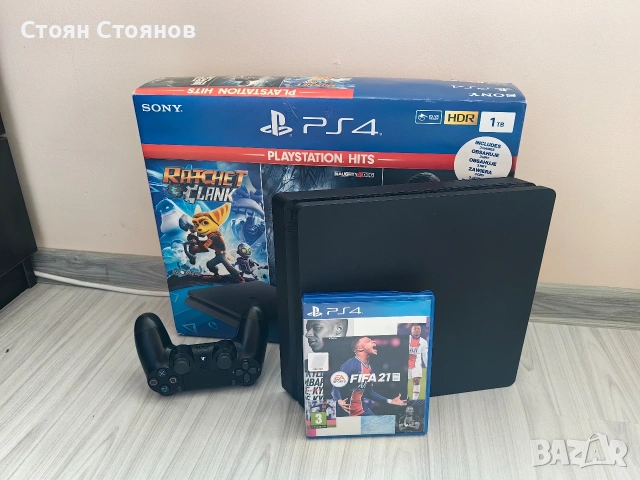 Продавам Playstation 4 Slim (PS4 Slim) + 1 бр. контролер и подарък игра