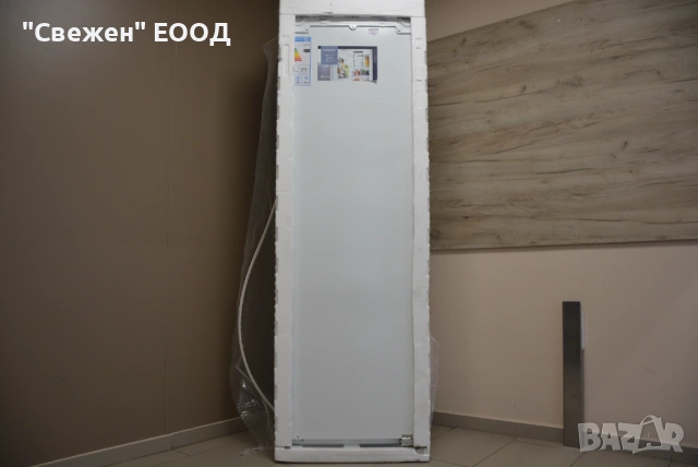 Хладилник за вграждане 177 см Electrolux IK3026SAR, снимка 2 - Хладилници - 53333871